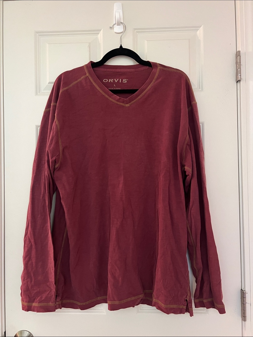 Orvis Men's Long Sleeve V-Neck Shirt - Deep Maroon